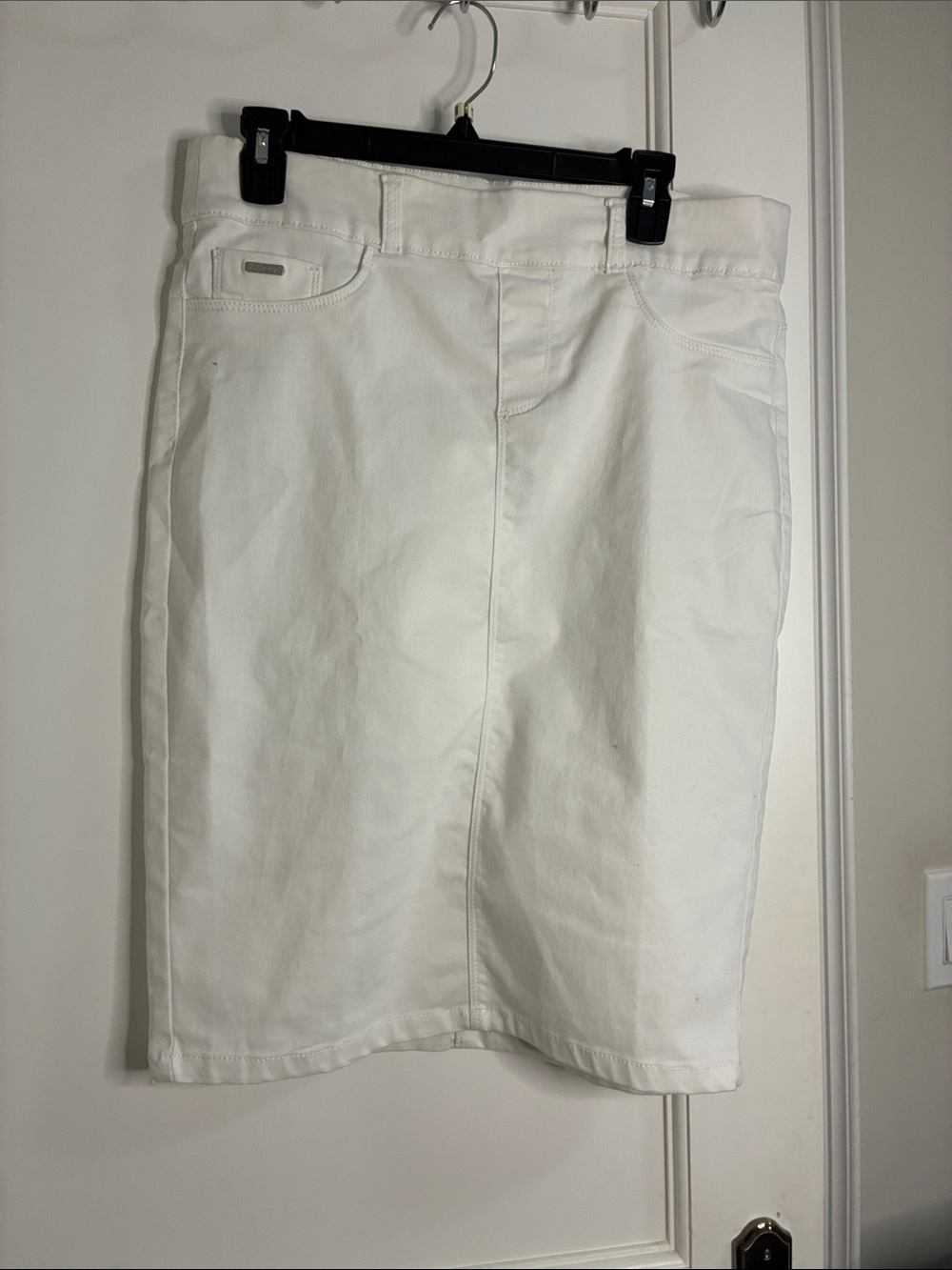 ESTEEZ White Stretch Denim Pull On Knee Length Pencil Skirt 10 👵MT